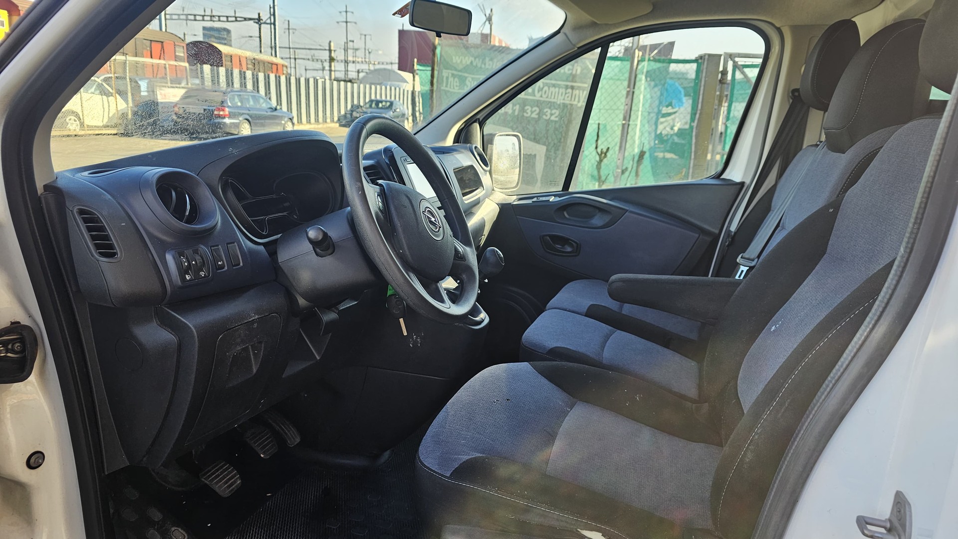 OPEL Vivaro 1.6 CDTI 2.7t L1H1-image-10