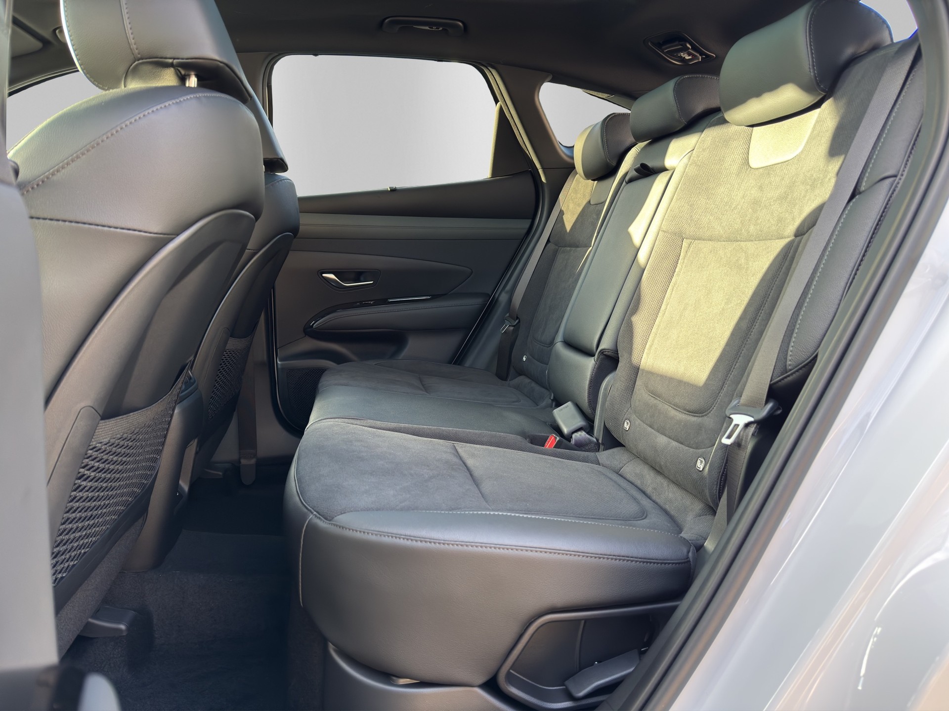 HYUNDAI Tucson 1.6HEV 20th Anniv.-image-9