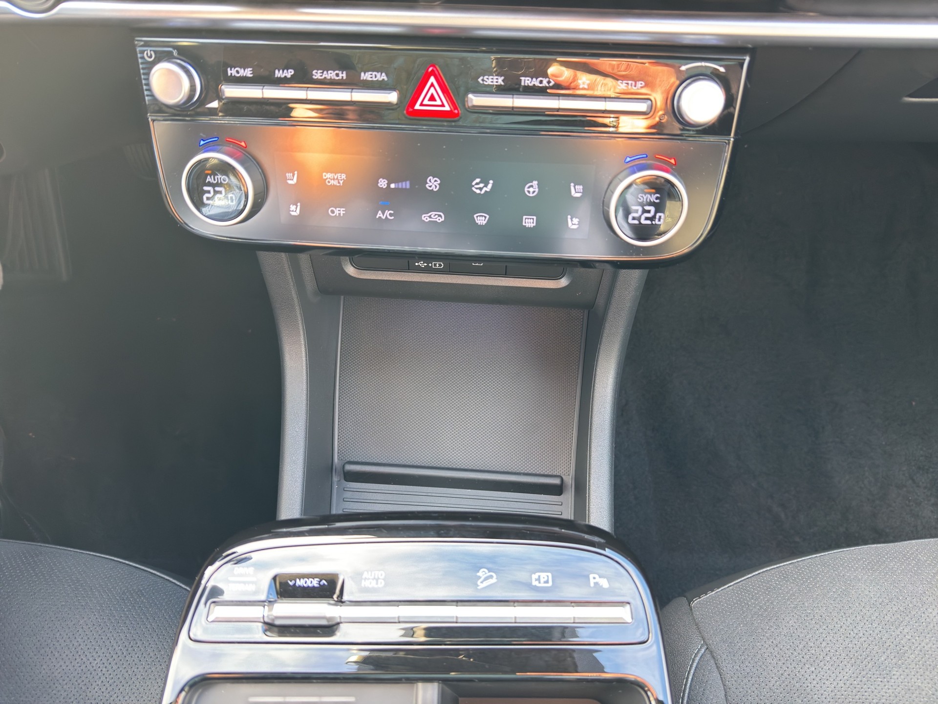HYUNDAI Tucson 1.6HEV 20th Anniv.-image-18