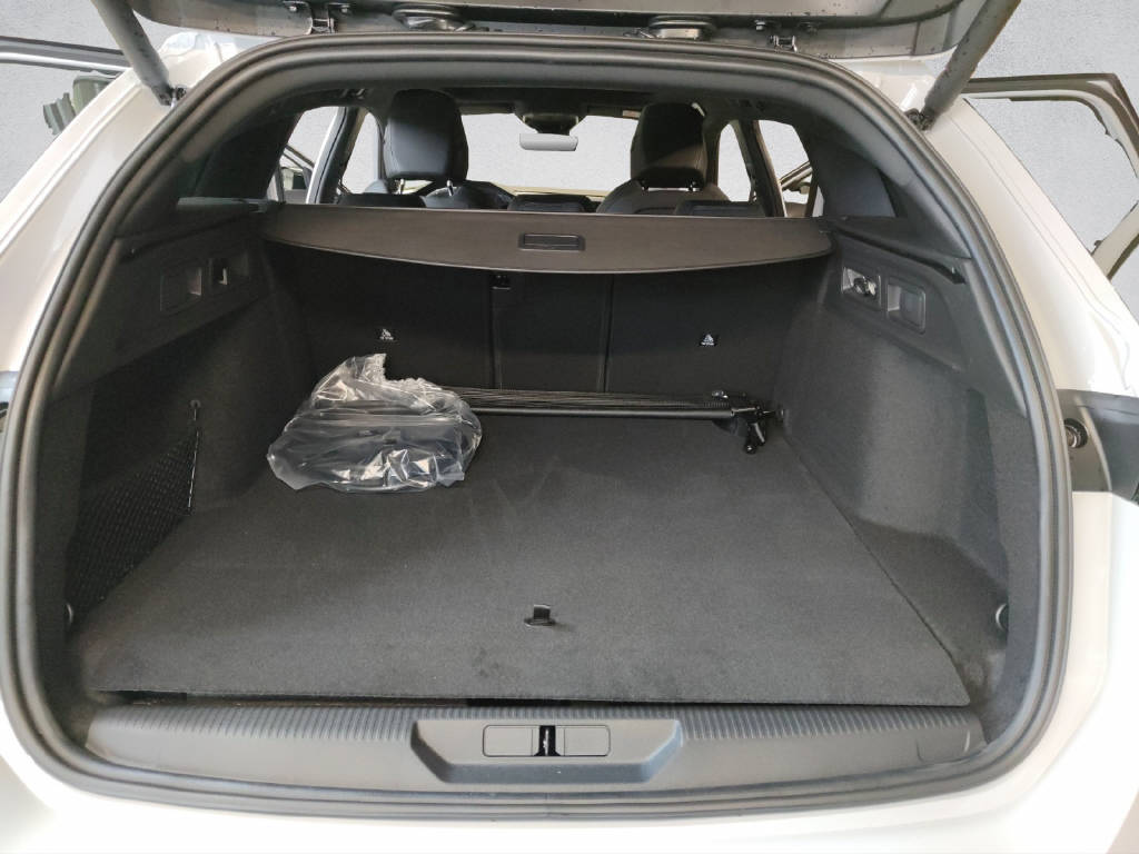PEUGEOT 308 SW 1.6 PHEV 195 GT-image-7