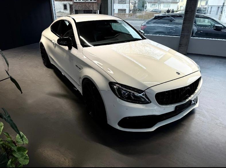 MERCEDES-BENZ C 63 AMG Speedshift-image-2