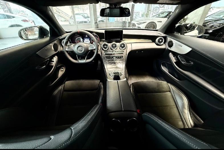 MERCEDES-BENZ C 63 AMG Speedshift-image-6