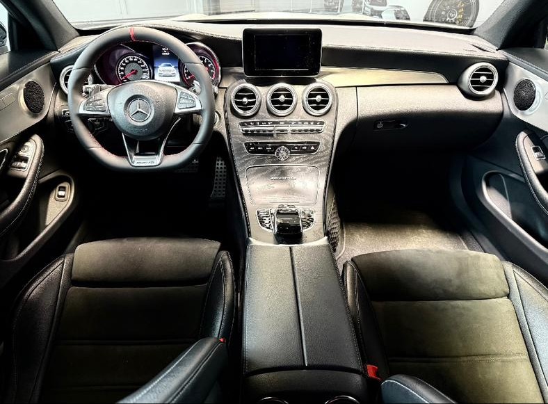 MERCEDES-BENZ C 63 AMG Speedshift-image-7