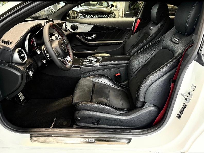 MERCEDES-BENZ C 63 AMG Speedshift-image-5