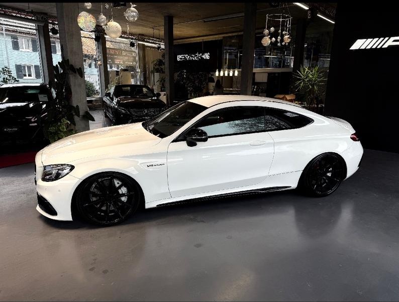 MERCEDES-BENZ C 63 AMG Speedshift-image-1