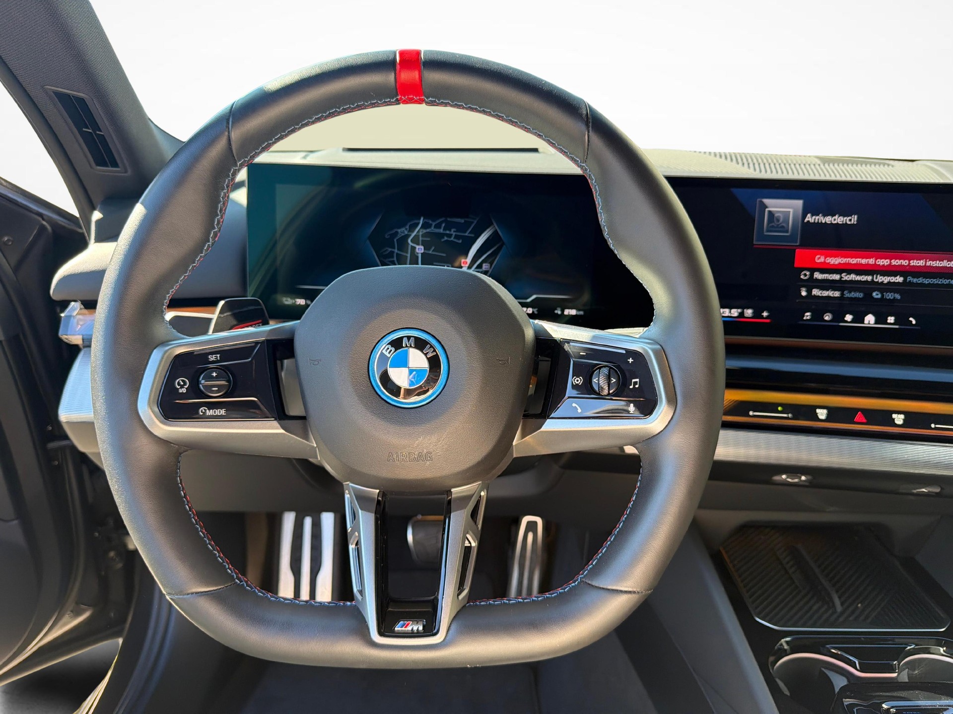 BMW i5 M60 xDrive-image-12