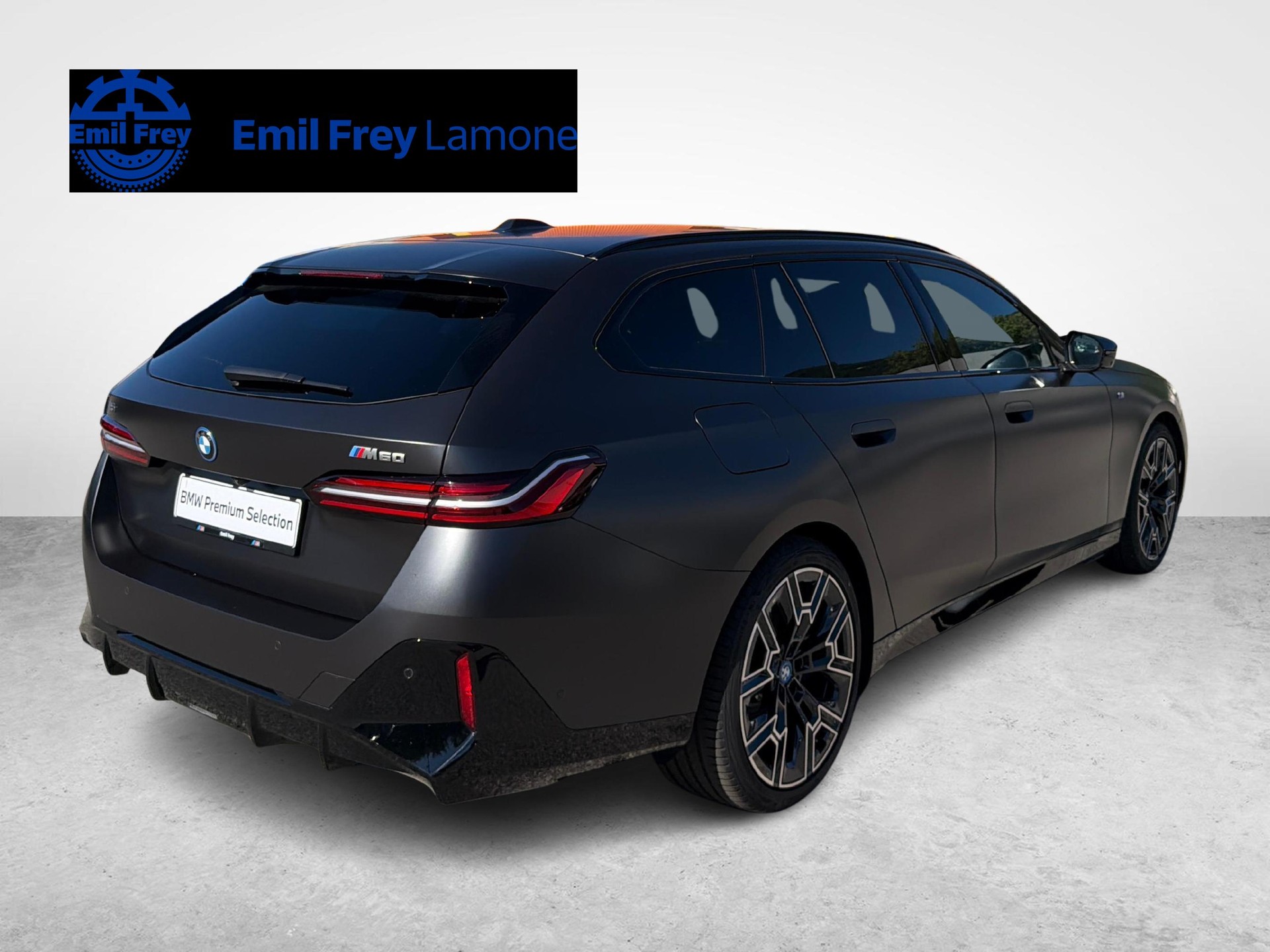 BMW i5 M60 xDrive-image-4