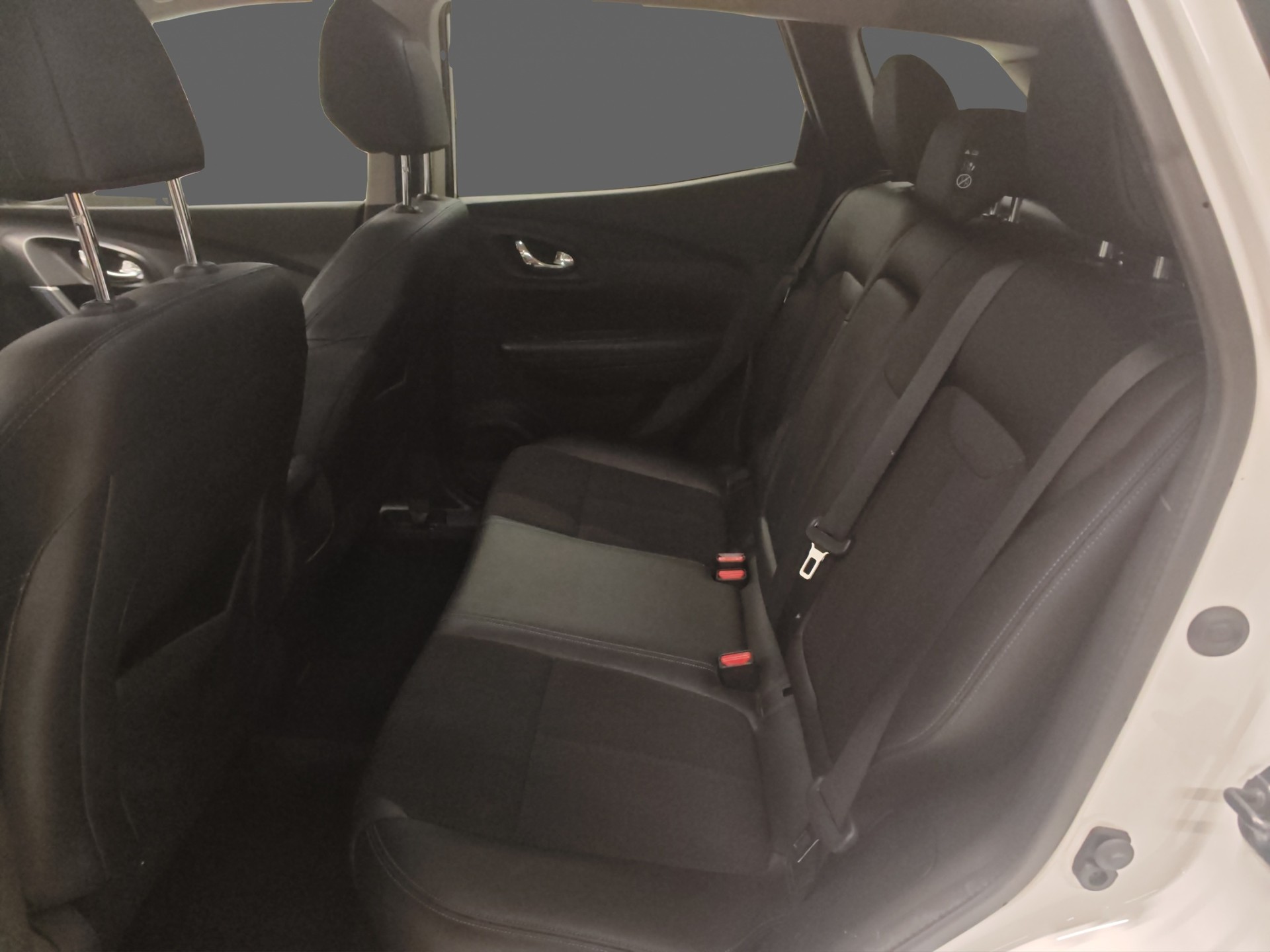 RENAULT Kadjar 1.6 dCi Intens 4x4-image-14