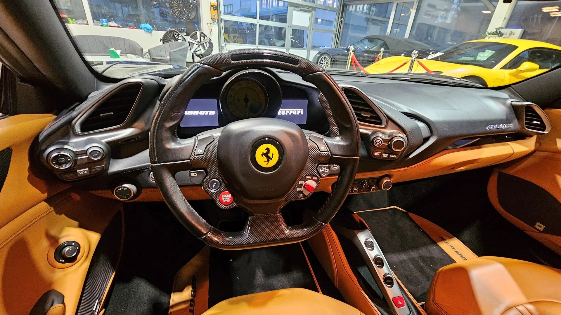 FERRARI 488 GTB 3.9 Turbo *CH-FAHRZEUG*-image-10
