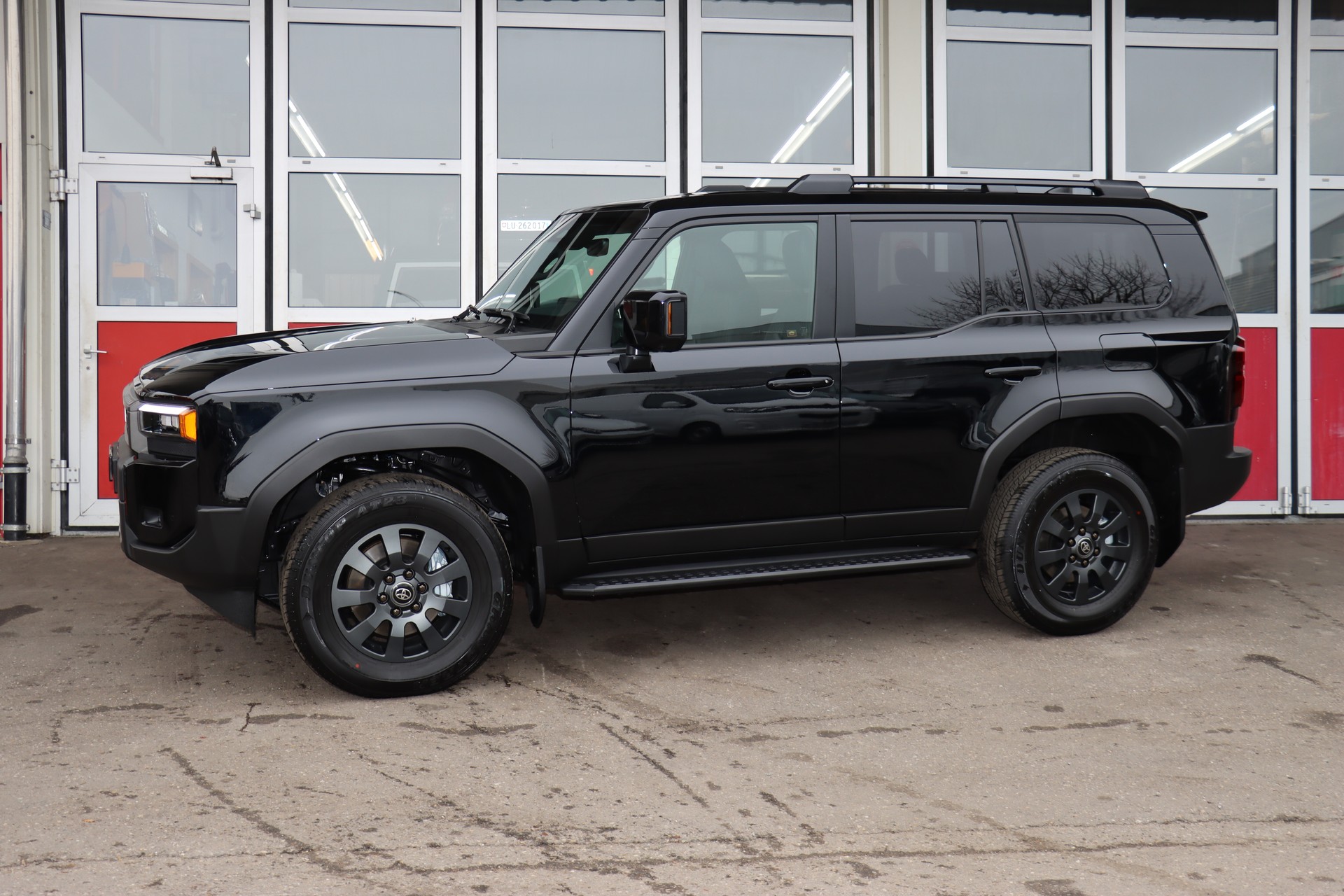 TOYOTA Land Cruiser 2.8TD 48V Style-image-4