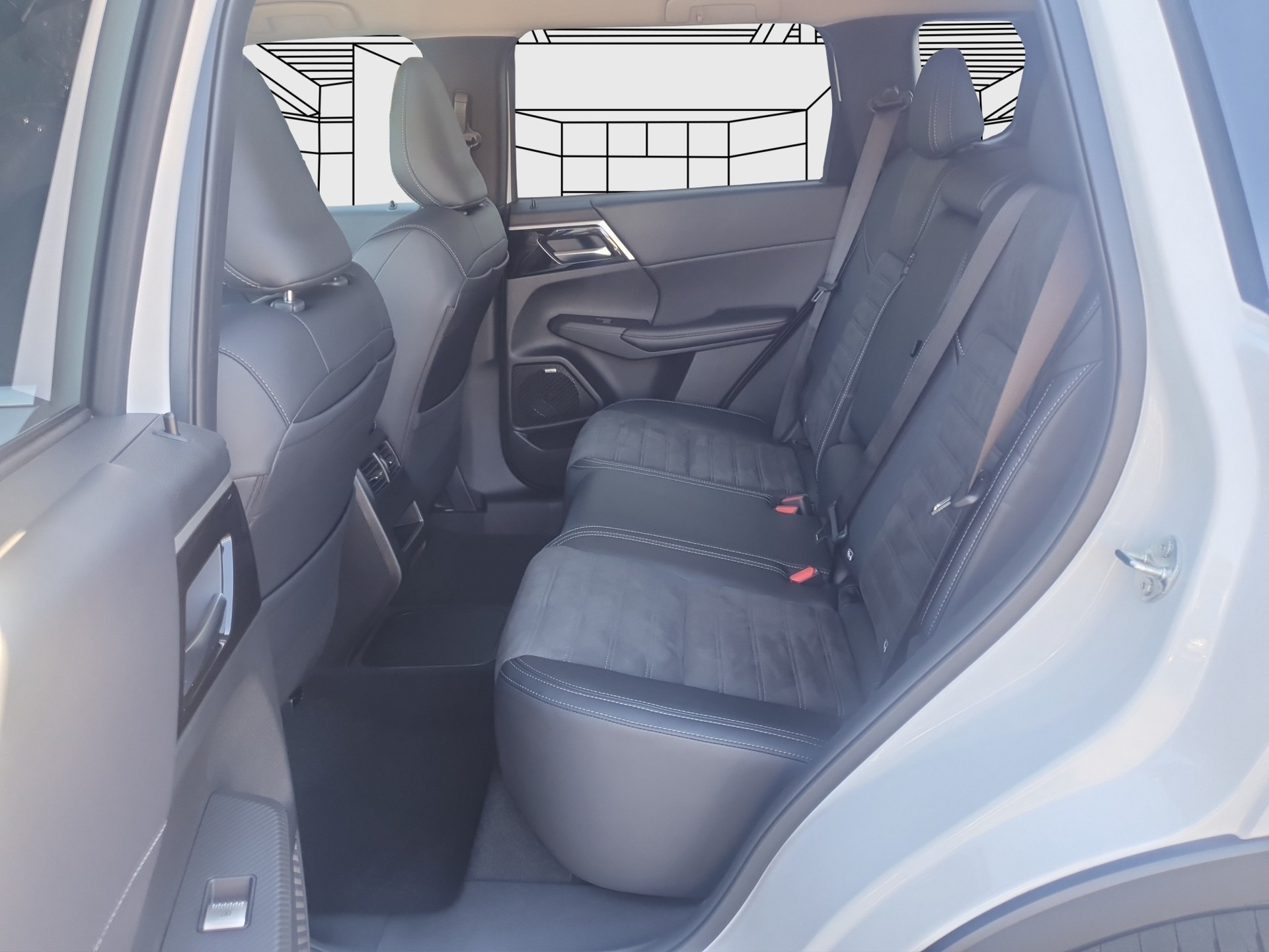 MITSUBISHI Outlander 2.4 PHEV NEW Intense 4x4-image-12