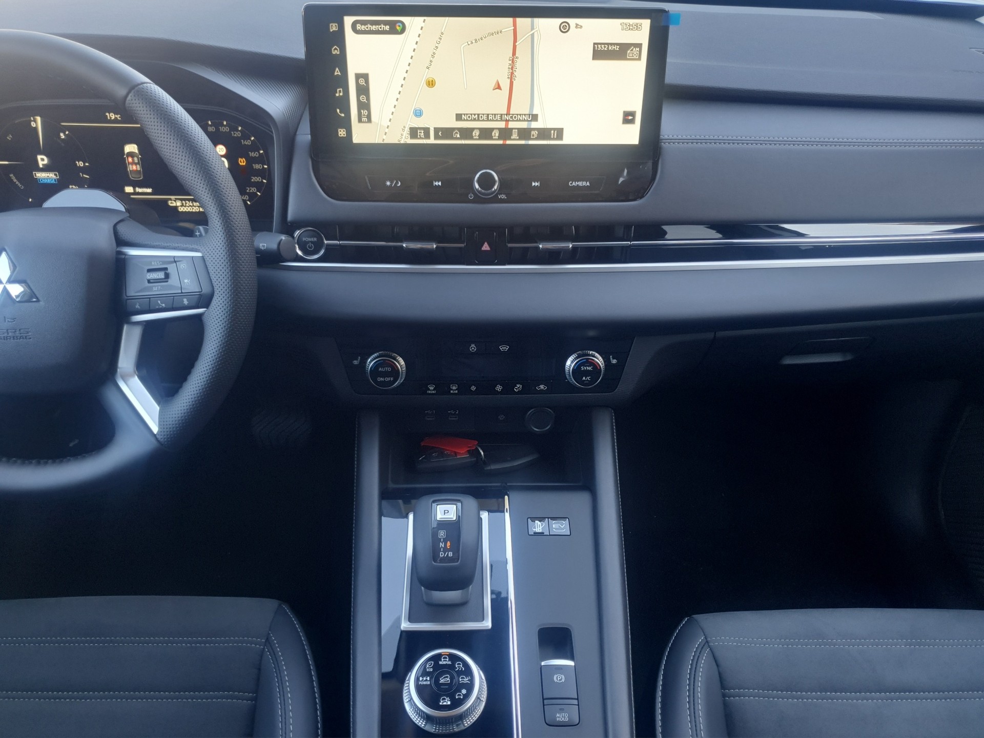 MITSUBISHI Outlander 2.4 PHEV NEW Intense 4x4-image-7