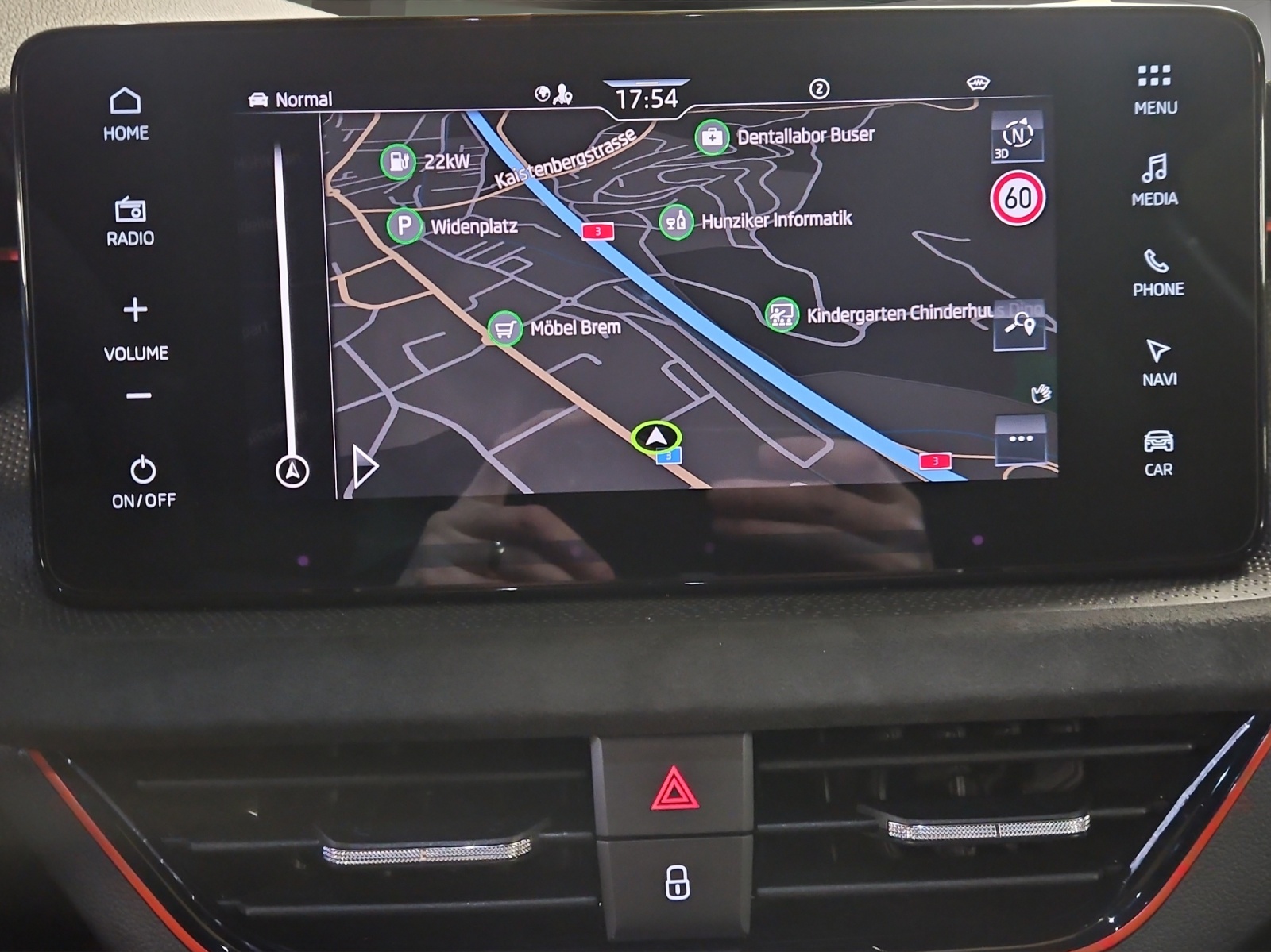 SKODA Kamiq 1.0 TSI Dynamic DSG-image-13