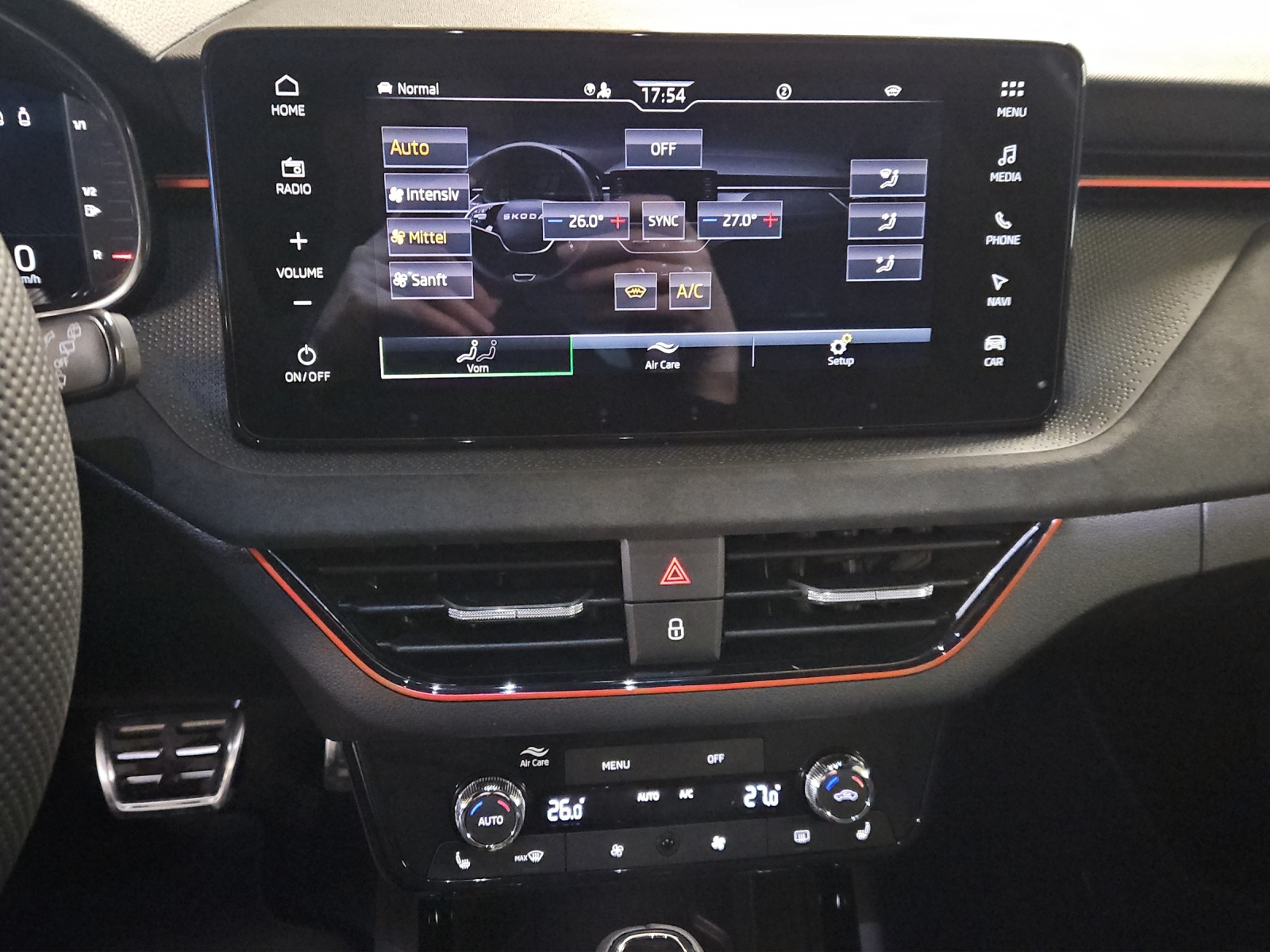SKODA Kamiq 1.0 TSI Dynamic DSG-image-15