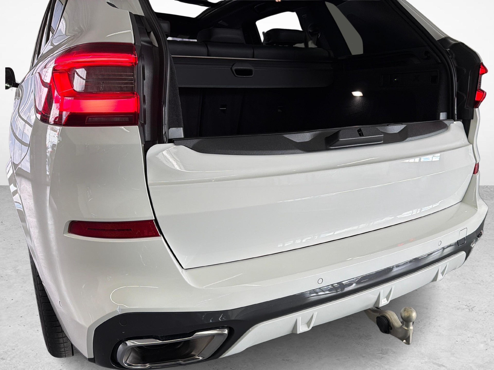 BMW X5 30d xDrive M-Sport-image-16
