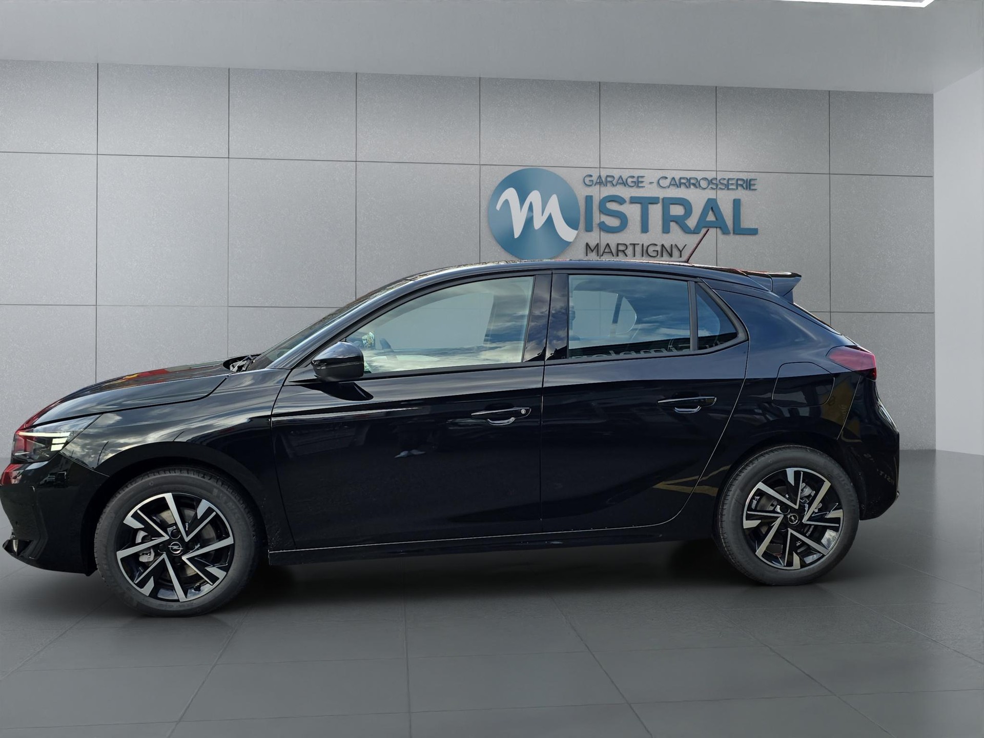 OPEL Corsa 1.2 T Hybrid Viva-image-1