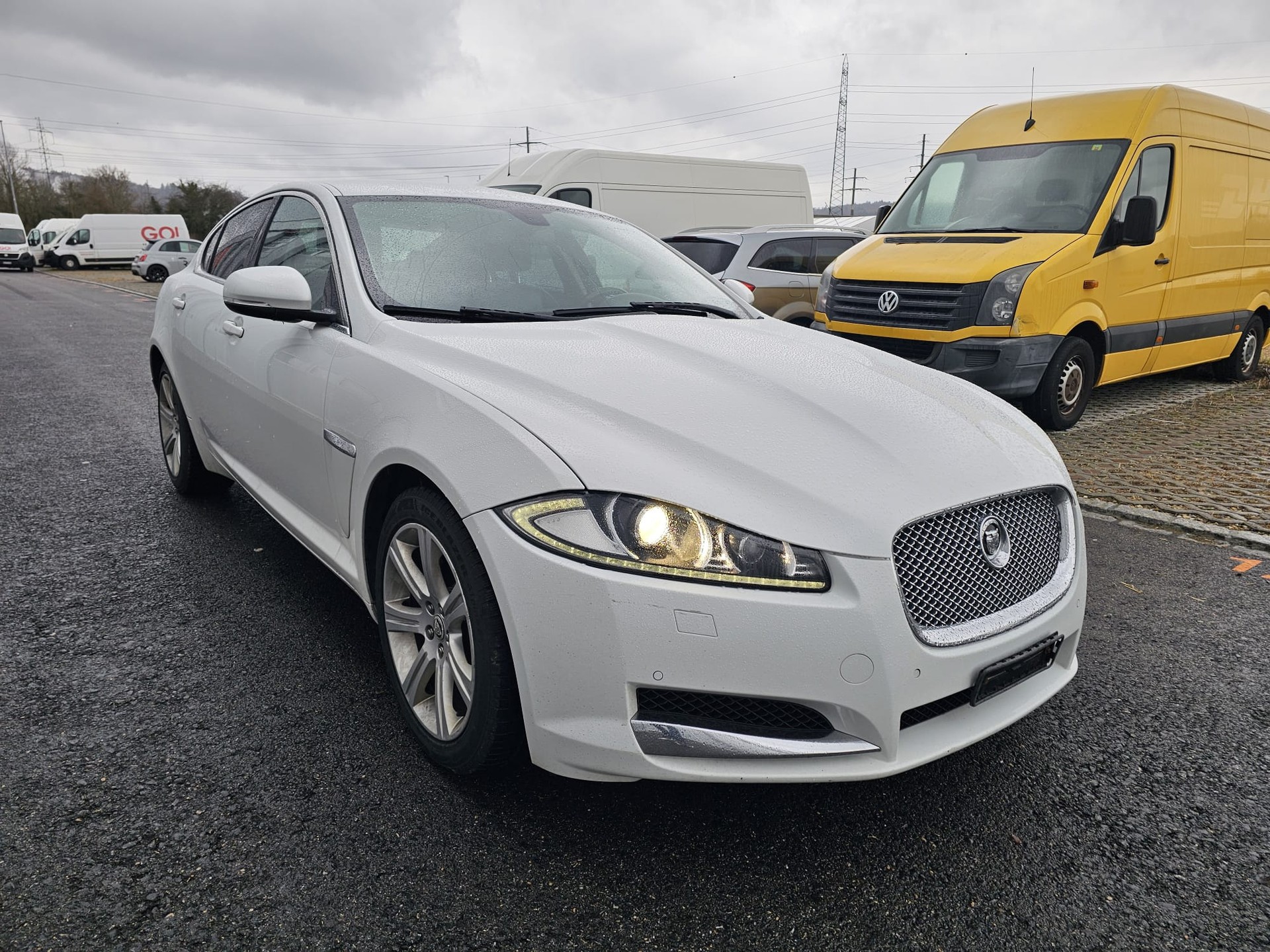 JAGUAR XF 2.2d-image-5