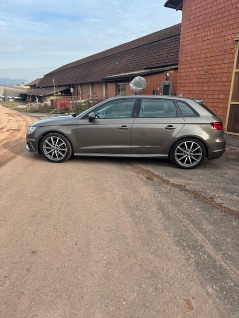 AUDI A3 Sportback 2.0 TDI Ambiente quattro S-tronic-image-14