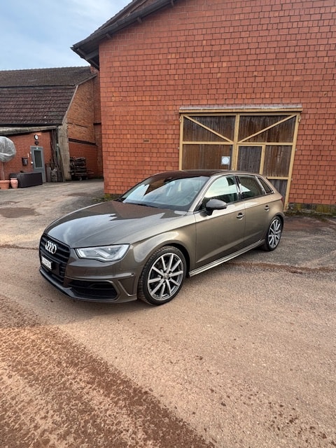 AUDI A3 Sportback 2.0 TDI Ambiente quattro S-tronic-image-6
