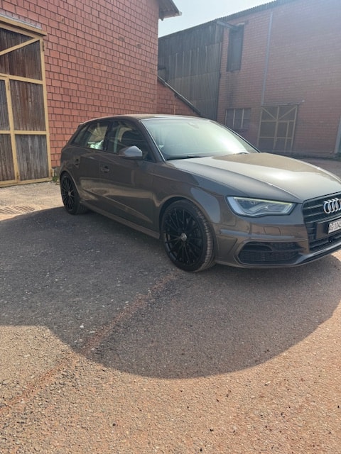 AUDI A3 Sportback 2.0 TDI Ambiente quattro S-tronic-showroom-element-1
