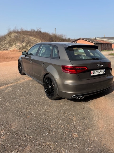 AUDI A3 Sportback 2.0 TDI Ambiente quattro S-tronic-showroom-element-3