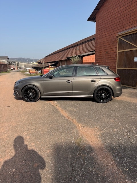 AUDI A3 Sportback 2.0 TDI Ambiente quattro S-tronic-image-5