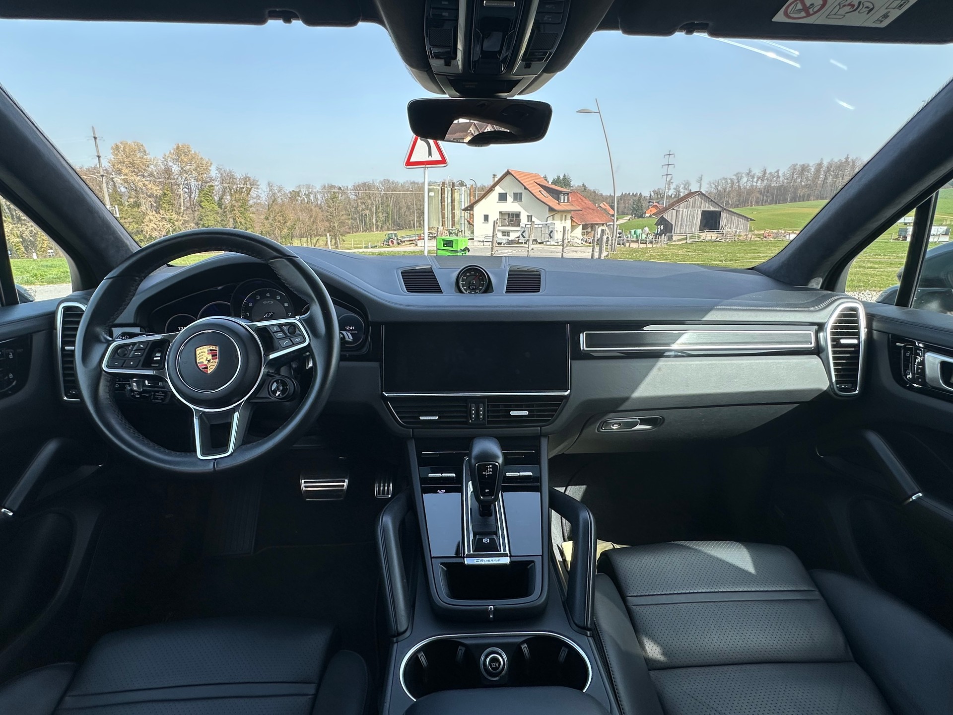 PORSCHE Cayenne GTS Full Options-image-16