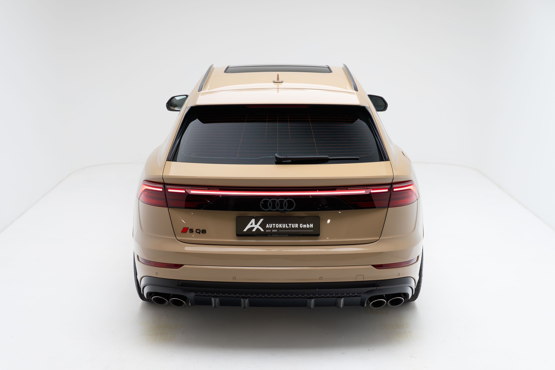 AUDI SQ8 SUV TFSI quattro tiptronic - AUDI Exclusive-image-10