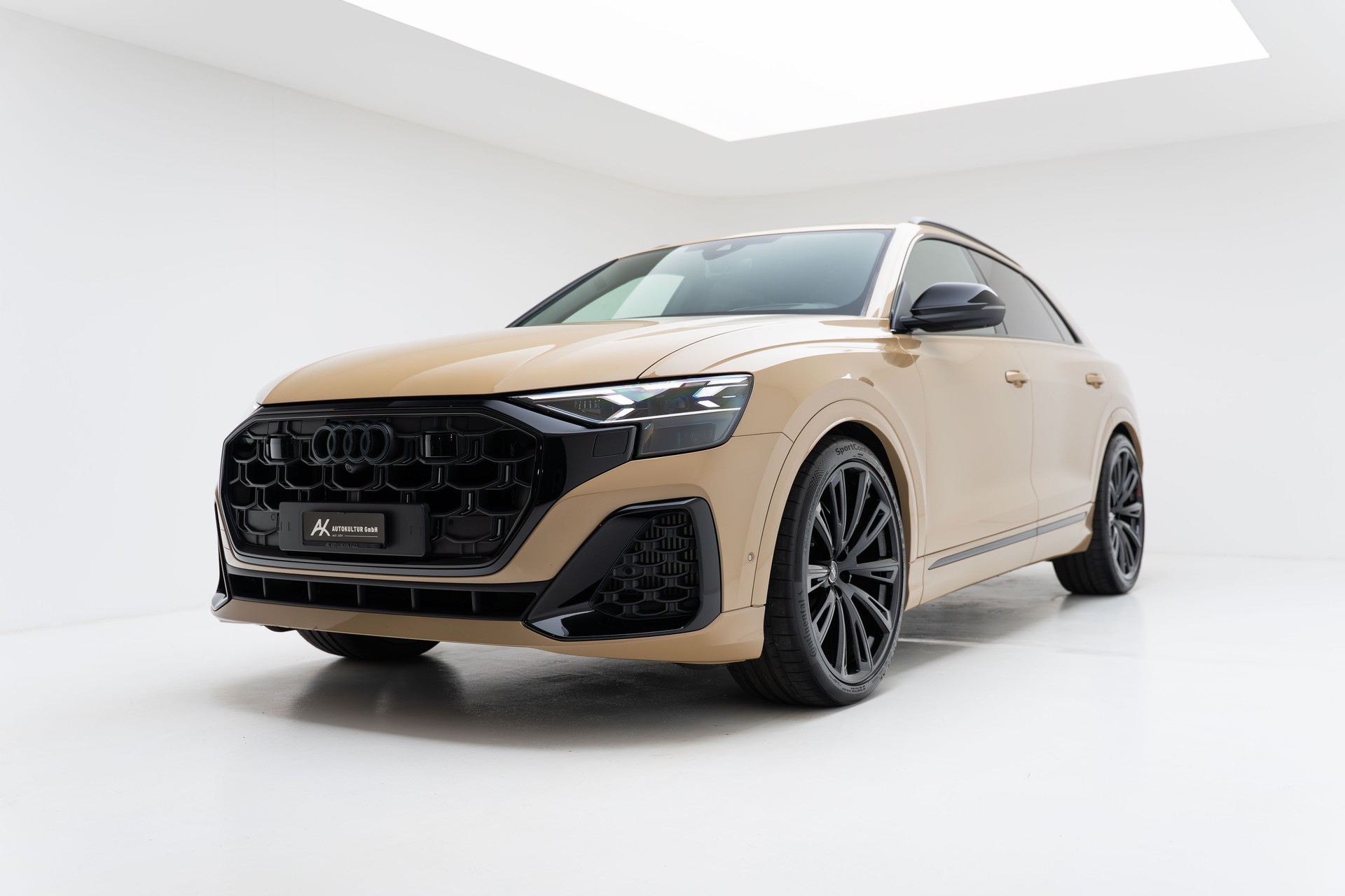 AUDI SQ8 SUV TFSI quattro tiptronic - AUDI Exclusive-image-4