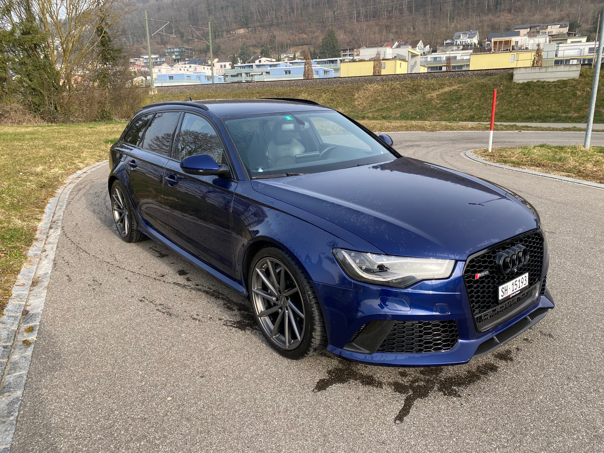 AUDI RS6-image-0