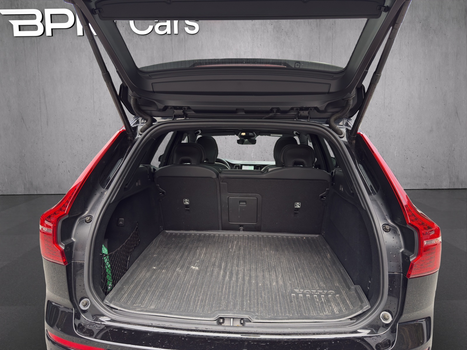VOLVO XC60 T8 eAWD PluginHybrid Black Edition Geartronic-image-16