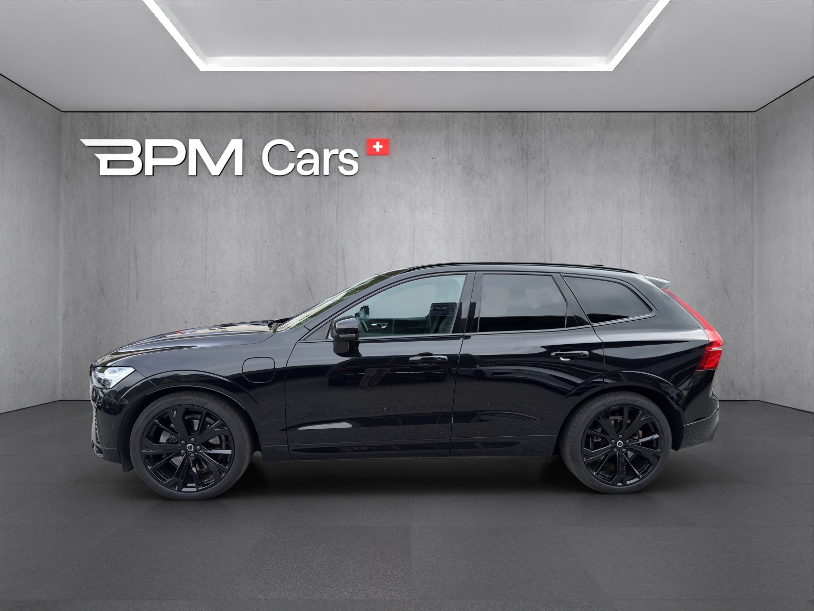 VOLVO XC60 T8 eAWD PluginHybrid Black Edition Geartronic-image-1