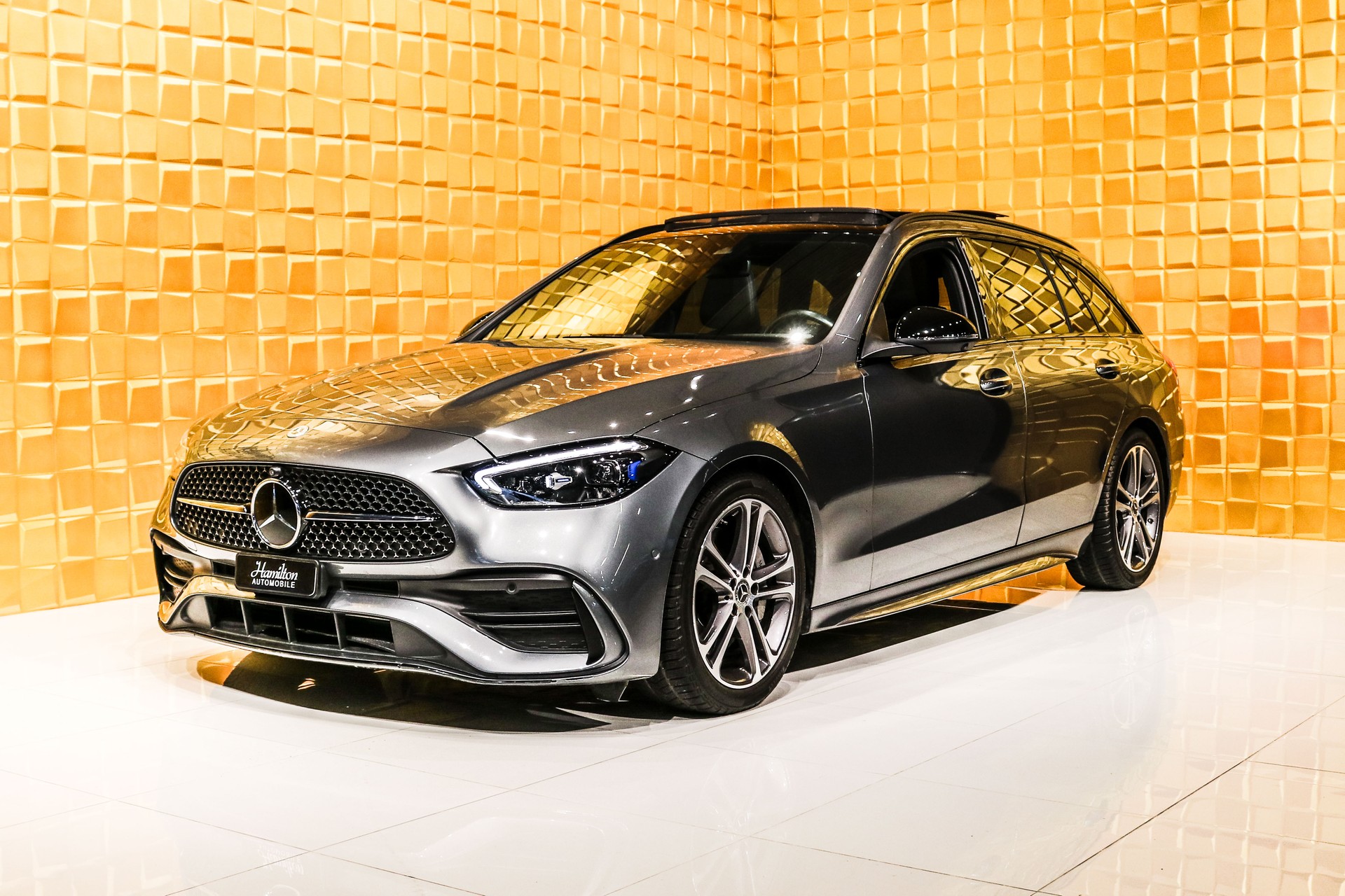 MERCEDES-BENZ C 200 T-Modell AMG Line-image-3