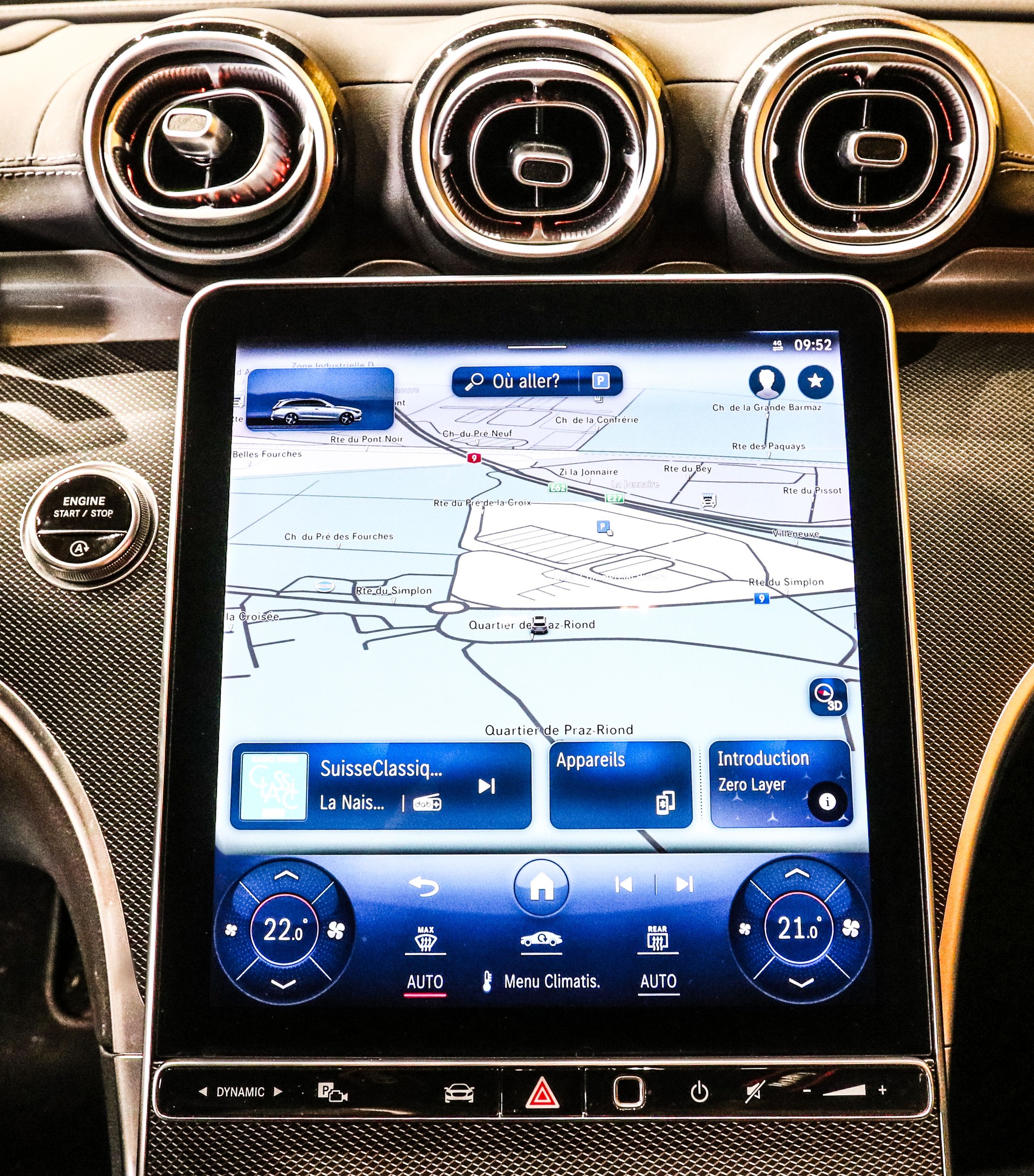 MERCEDES-BENZ C 200 T-Modell AMG Line-image-21