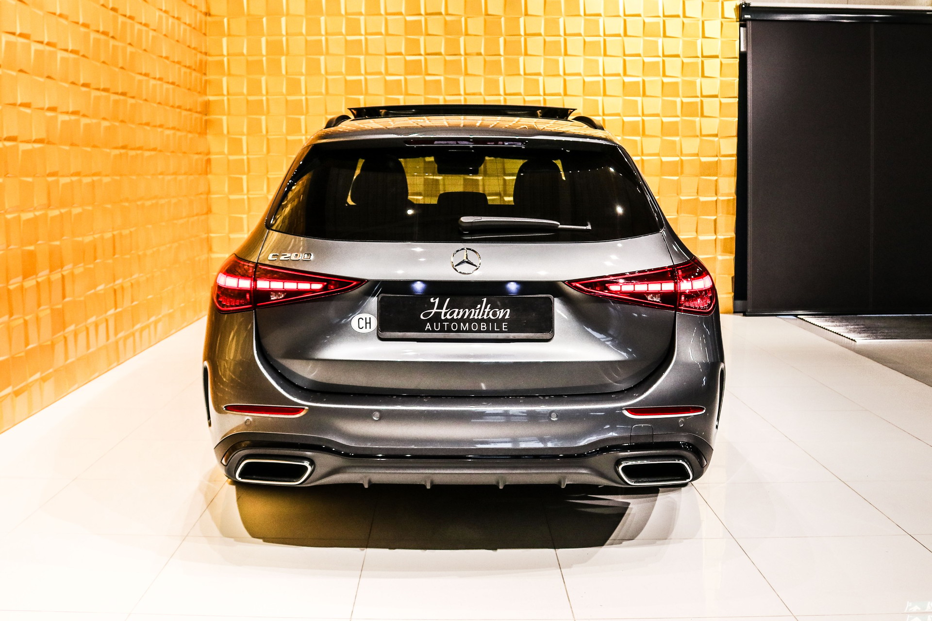 MERCEDES-BENZ C 200 T-Modell AMG Line-image-6