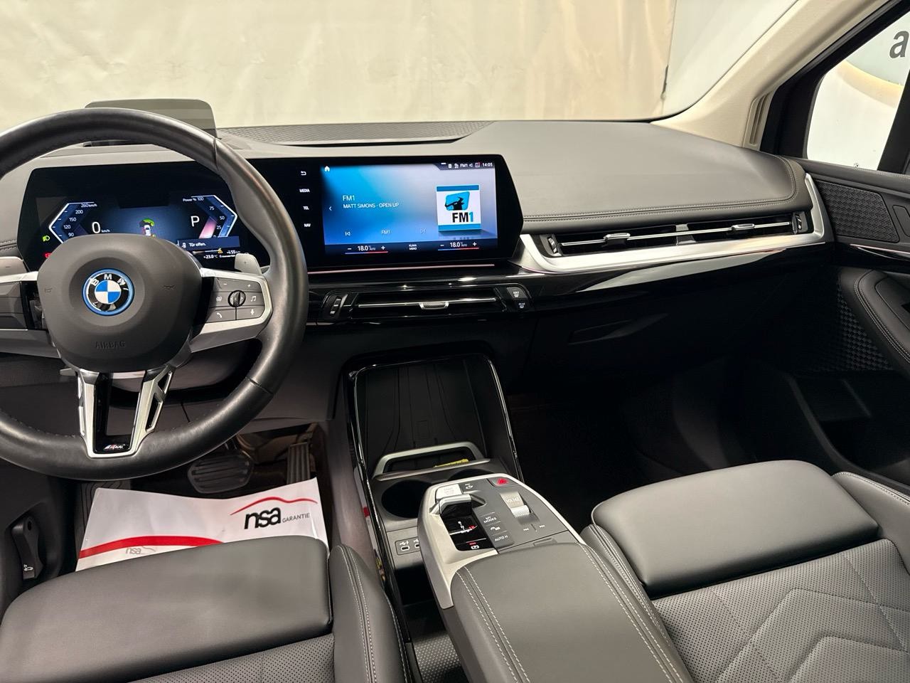 BMW 225e xDrive Active Tourer Luxury Line-image-5