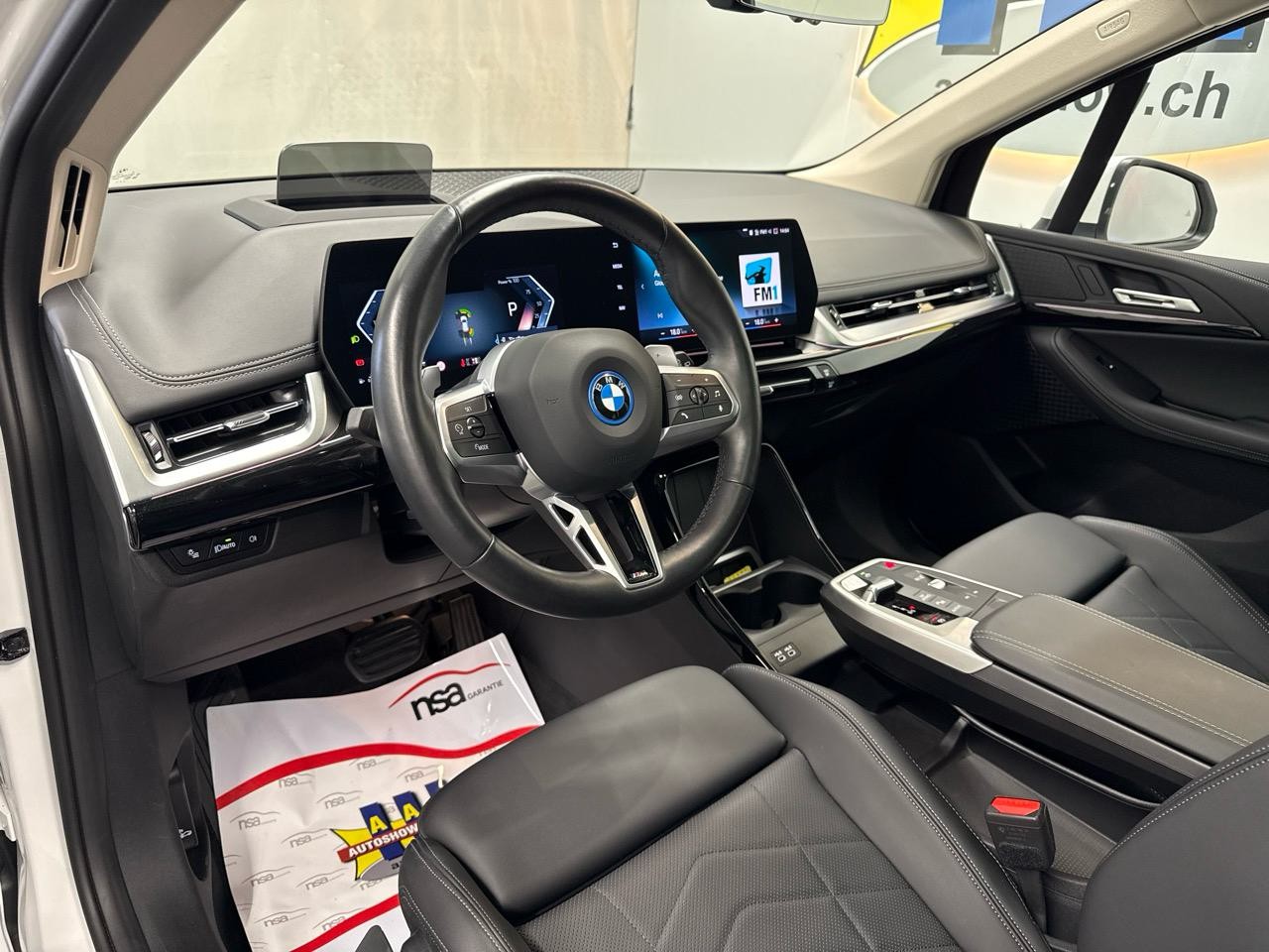 BMW 225e xDrive Active Tourer Luxury Line-image-2