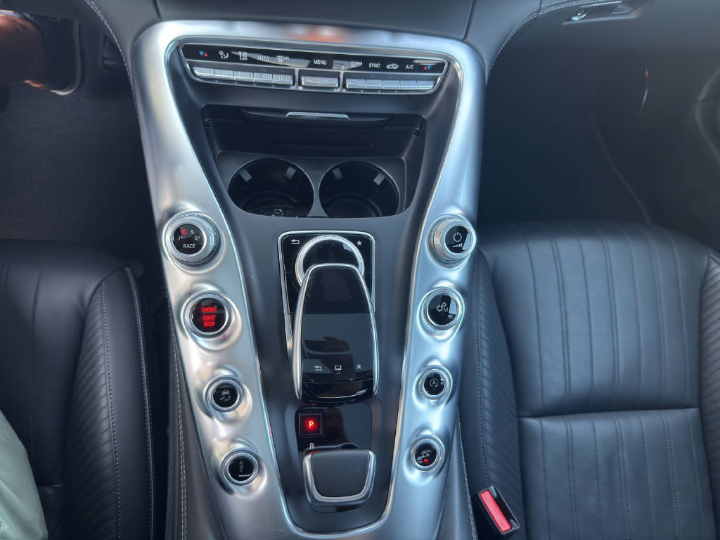 MERCEDES-BENZ AMG GT S Coupé-image-11