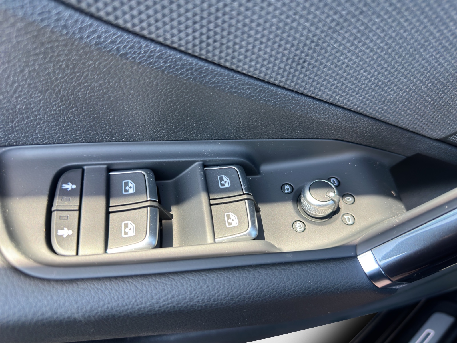 AUDI A1 Sportback 30 TFSI Attraction S-tronic-image-15