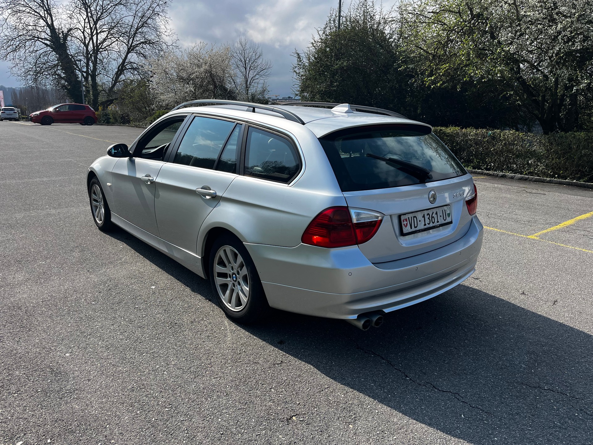 BMW 325i Touring Steptronic-image-5