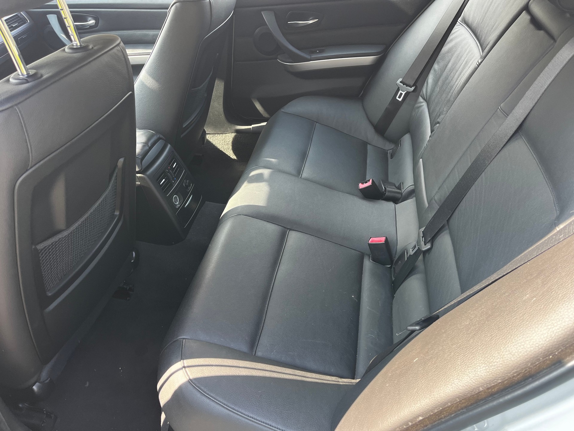 BMW 325i Touring Steptronic-image-8