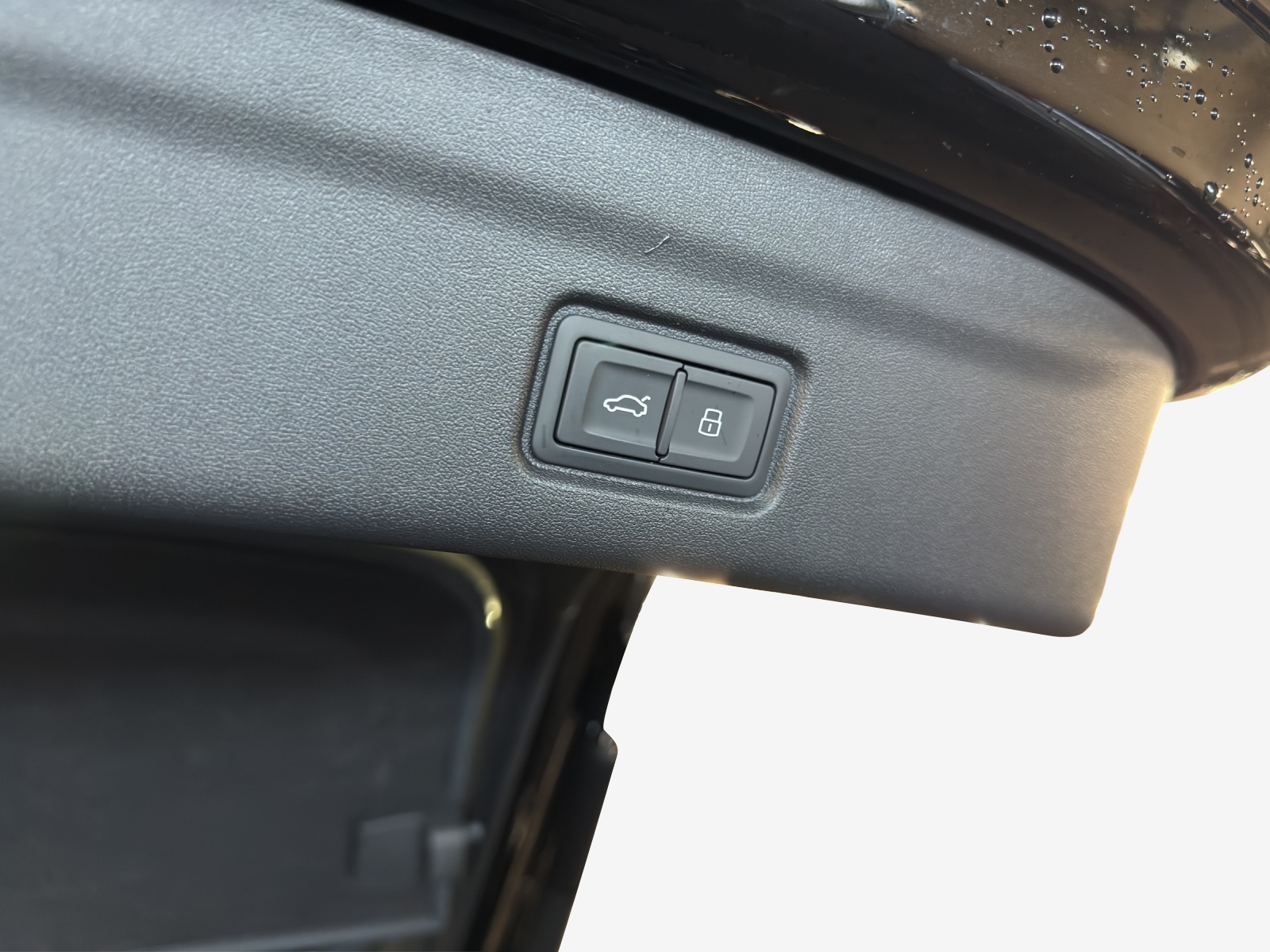 AUDI Q6 Sportback e-tron quattro-image-13