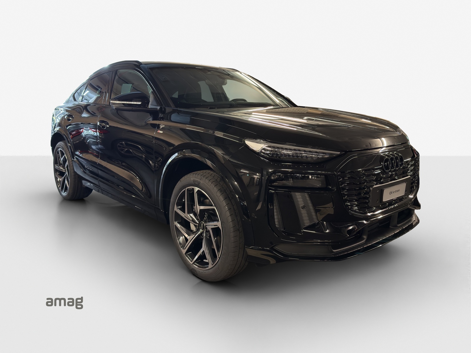 AUDI Q6 Sportback e-tron quattro-image-5