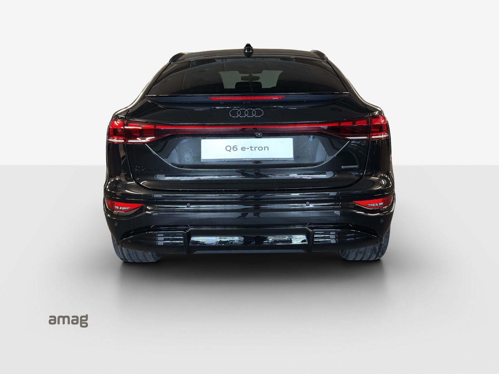 AUDI Q6 Sportback e-tron quattro-image-3