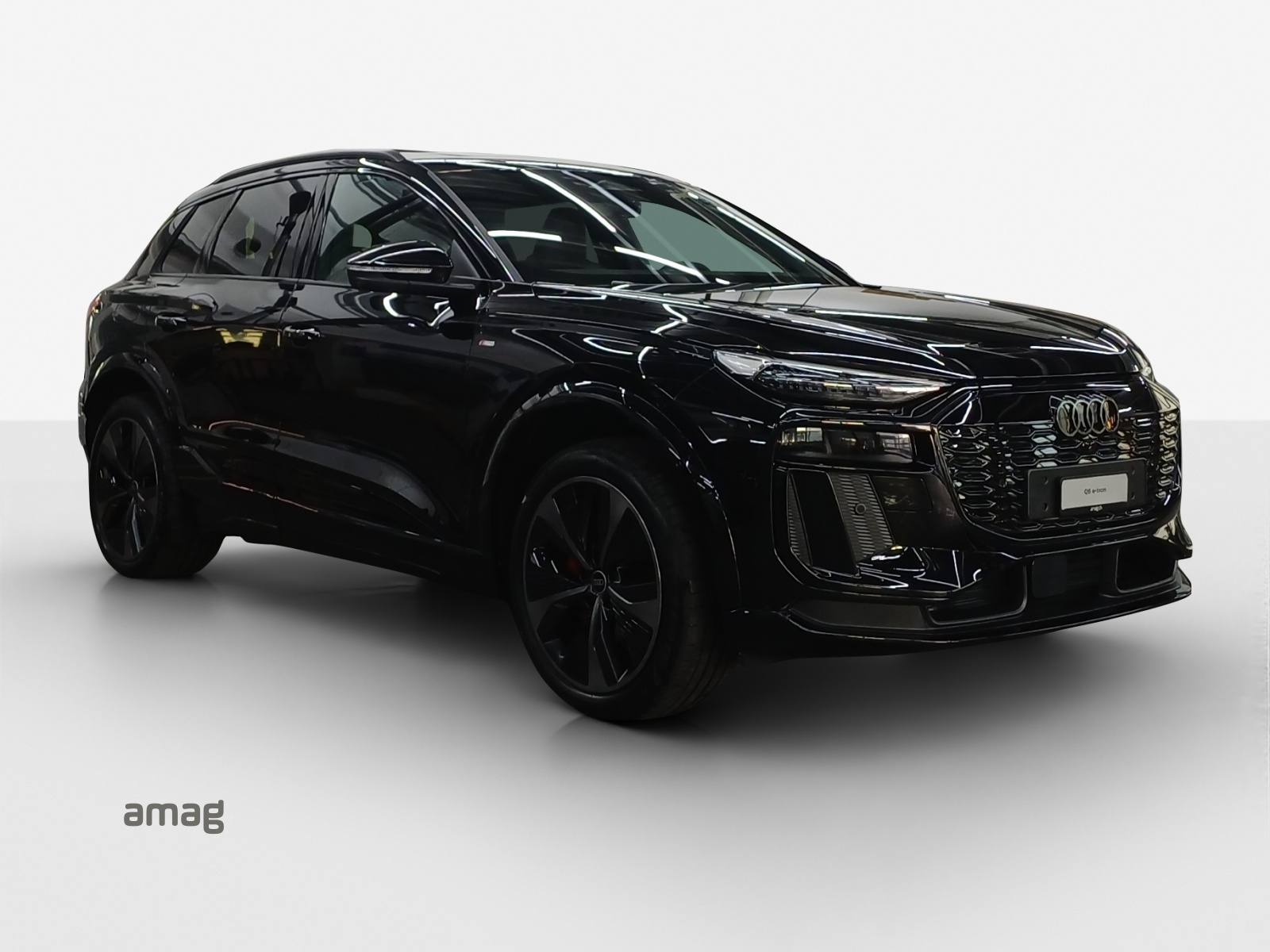 AUDI Q6 e-tron quattro-image-5