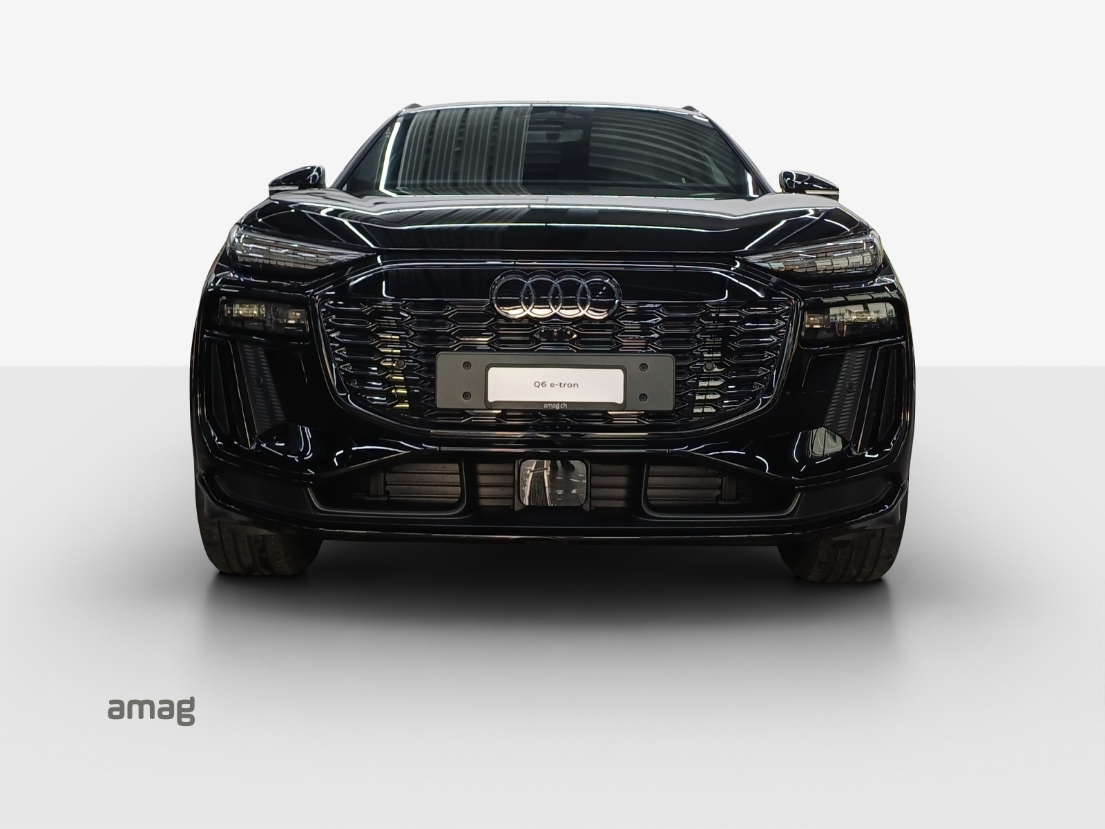 AUDI Q6 e-tron quattro-image-6
