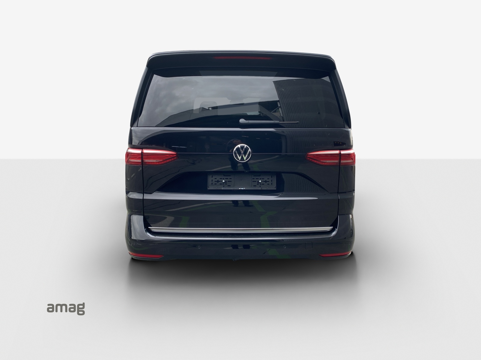 VW Multivan 2.0 TDI Style Liberty DSG Lang-image-3