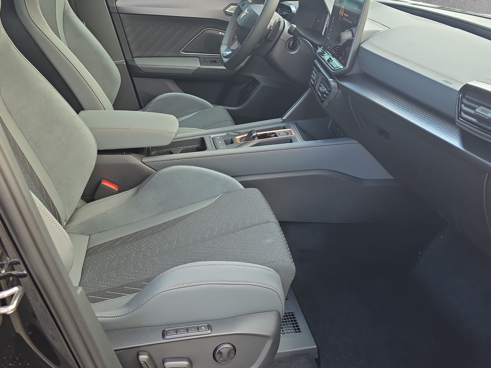CUPRA Formentor 2.5TSI VZ5 Prime Edition 4Drive DSG-image-9