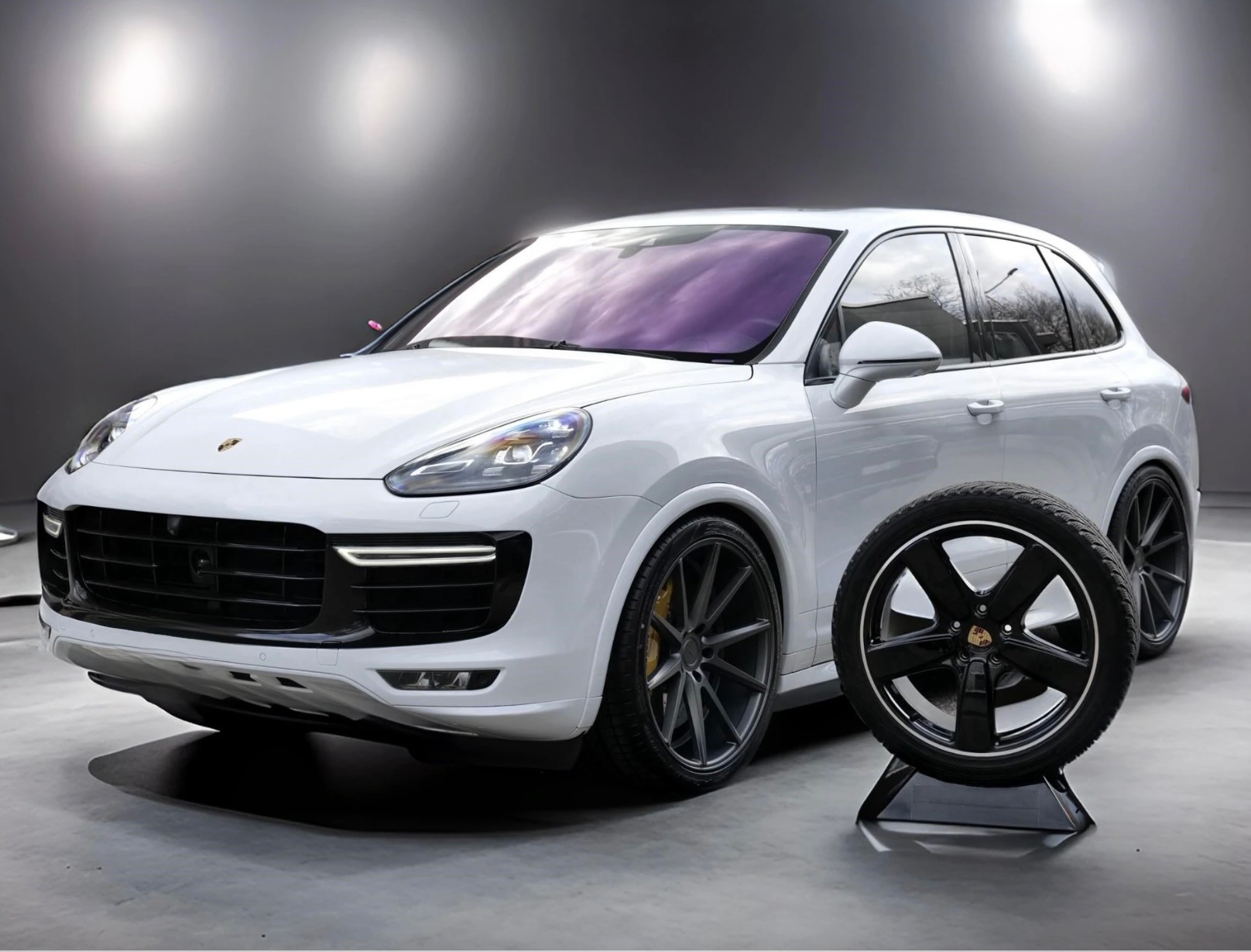 PORSCHE Cayenne Turbo S-image-0