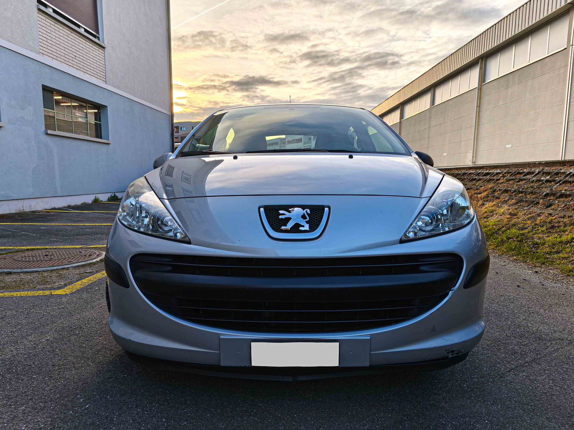 PEUGEOT 207 1.4 16V Sport-image-2
